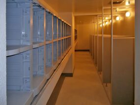 学校のシャワー室に納入したフジプラロッカー