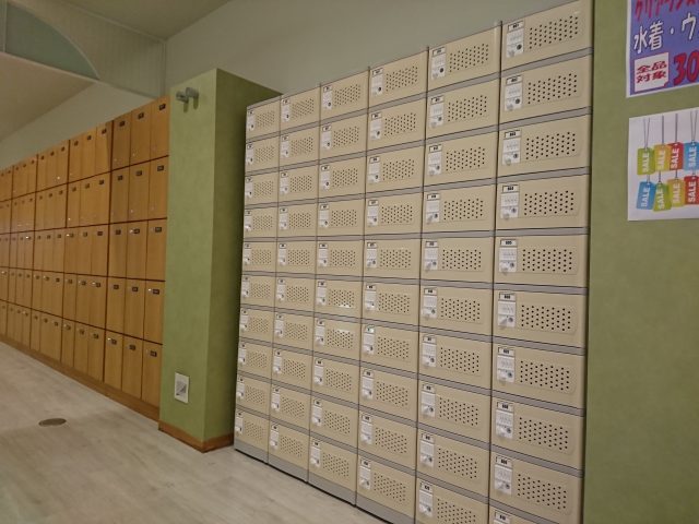 千葉県のスポーツクラブに納入したフジプラミニロッカー