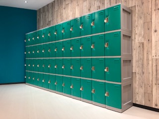 大阪府の幼児向け屋内遊具施設に納入したフジプラロッカー1